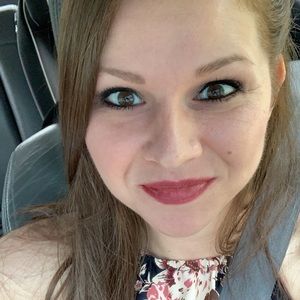 Meet your Posher, Kendra